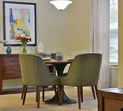 Independent living table avon